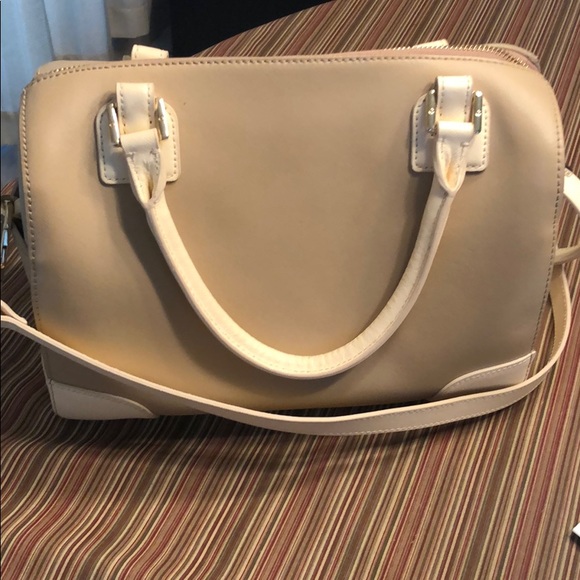 Barely used Tory Burch Robinson satchel bag - Picture 3 of 14